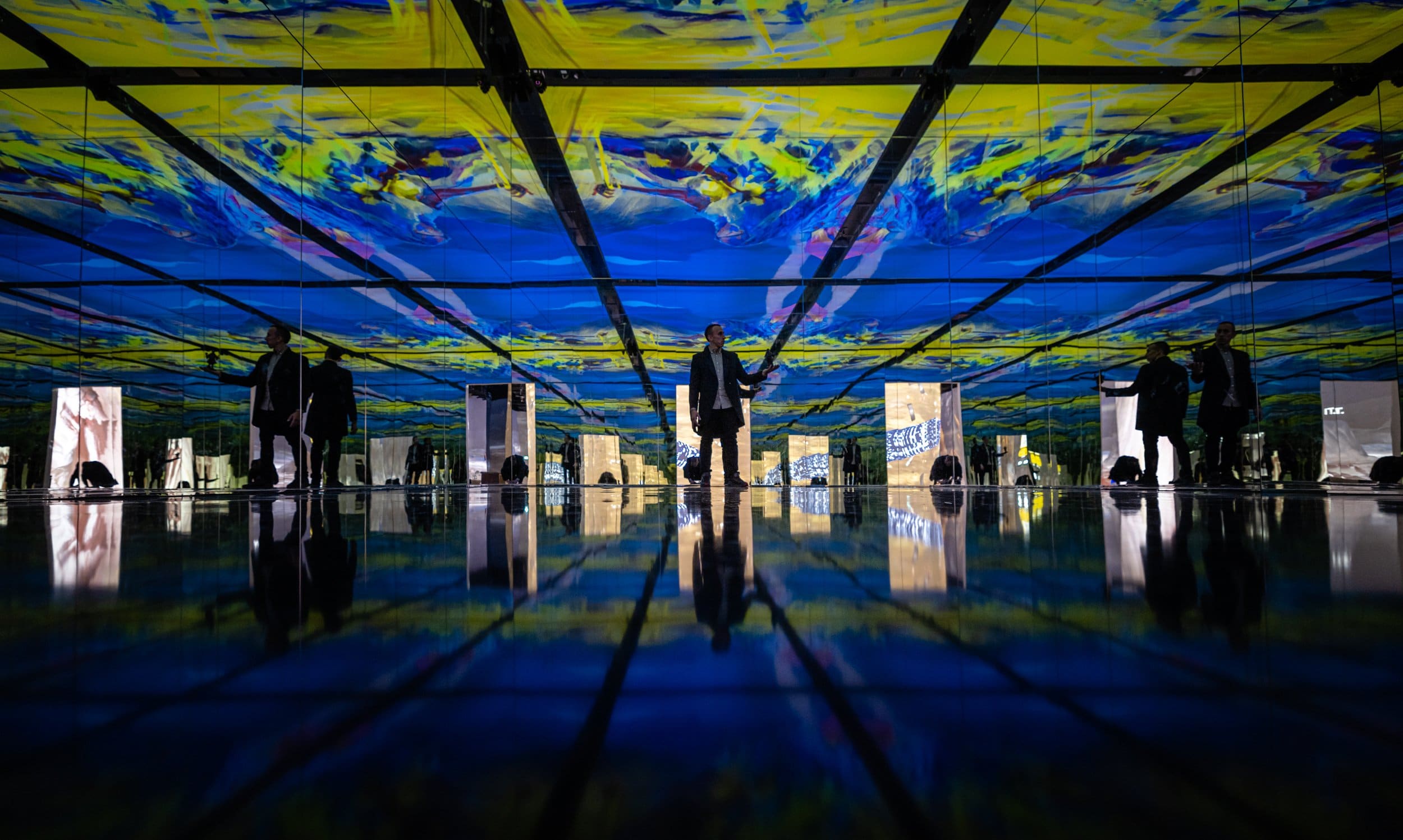 IT Remains Dazzled With An Immersive NFT Art Exhibition In Dubai