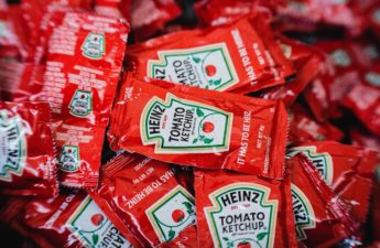 Kraft Heinz ketchup packets