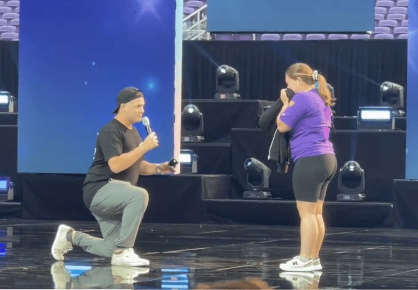 Someone Just Proposed To His Girlfriend On VeeCon Mainstage!