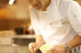 Indian Chef Vikas Khanna To Launch NFT of His Book